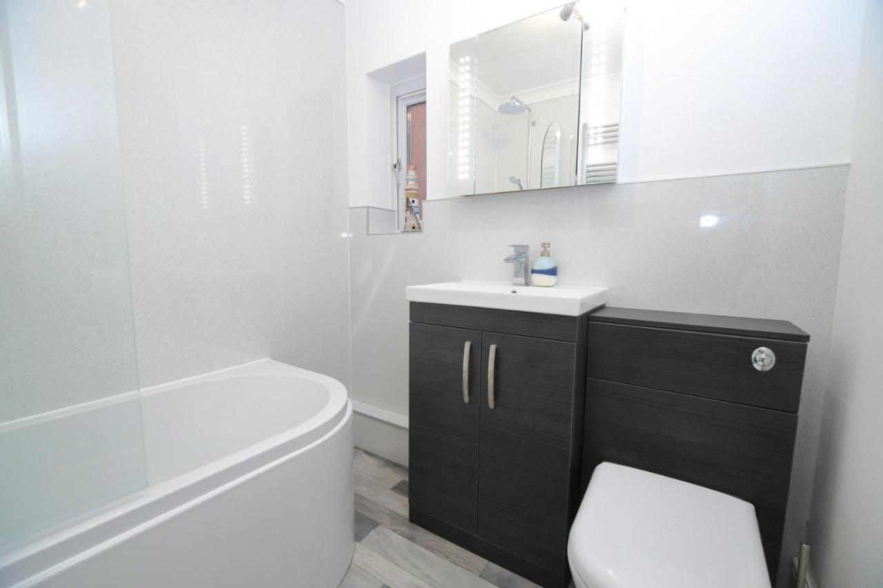 דירות Exmouth - Newly Available, Near The Beach מראה חיצוני תמונה